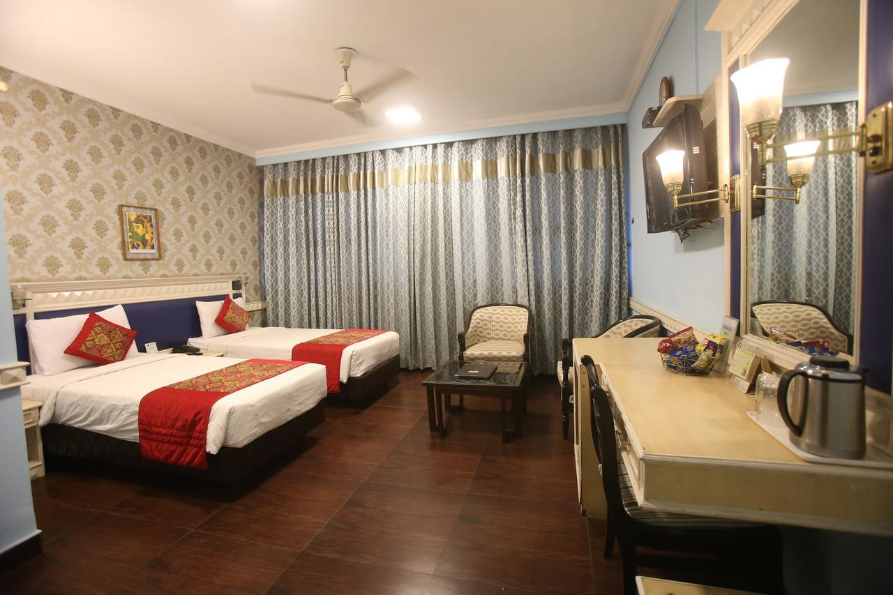 Hotel Amar Inn- Lajpat Nagar Central Market New Delhi Exterior photo